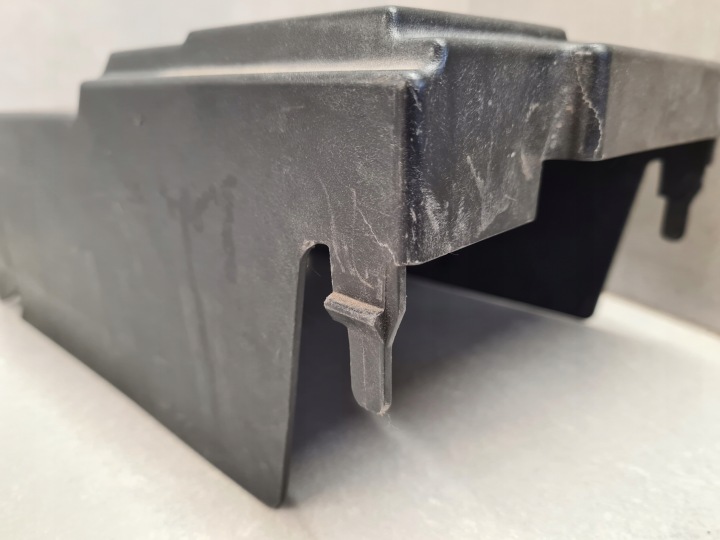 COUVERCLE PROTECTION CHÂSSIS COUVERCLES BATTERIE INSIGNIA A 12772394