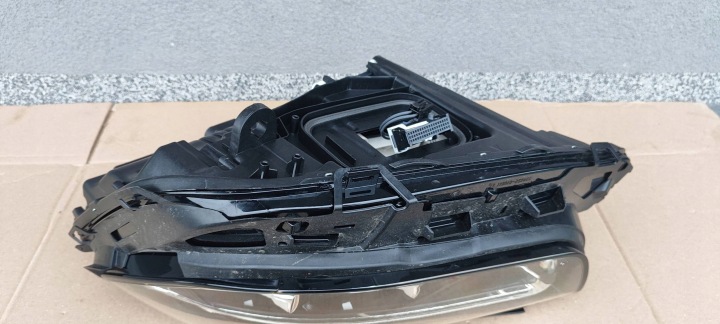 PHARE MERCEDES-BENZ E W213 A2139067509 AVANT CÔTÉ GAUCHE