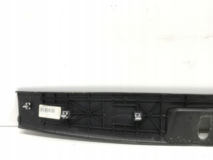 DODGE NITRO PROTECTION COURROIE ARRIÈRE 5KG79TRMAA