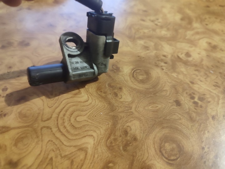 CAPTEUR POSITION GALET DISTRIBUTION PEUGEOT 307 2.0 HDI 9828559980 NR57