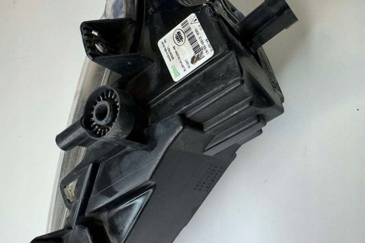 PHARES ANTIBROUILLARD DROIT AVANT LAND ROVER RANGE ROVER EVOQUE (L538) 89207821 2.0L
