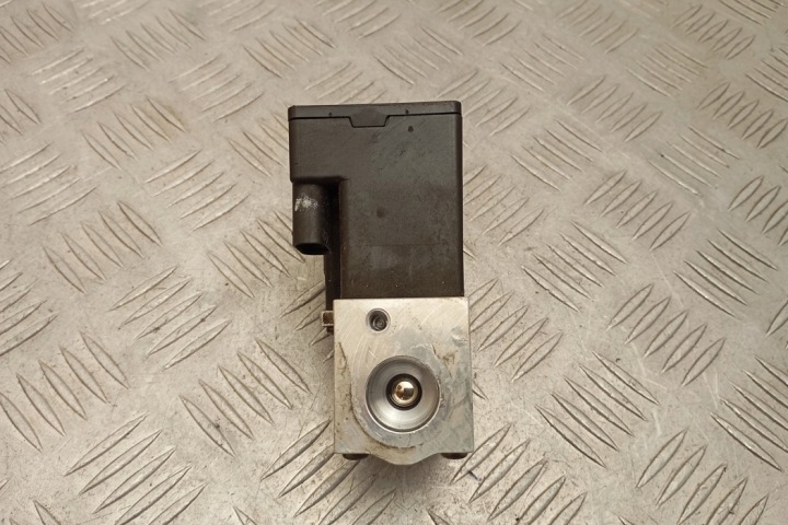 SOUPAPE RADIATEUR CLIMATISATION AUDI Q5 (FY) 4M0816682E 2018