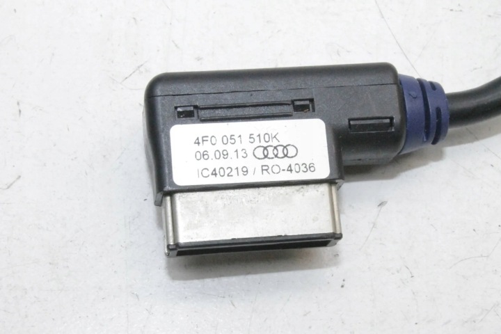 SUPPLÉMENTAIRE RACCORD MULTIMEDII (AUX/USB) AUDI A8 (4H_) 4F0051510K 3.0L DIESEL