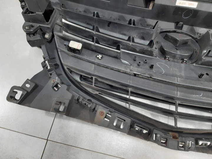 MAZDA III 3 BM 13- GRILLE CALANDRE RADIATEUR BJE1-50712