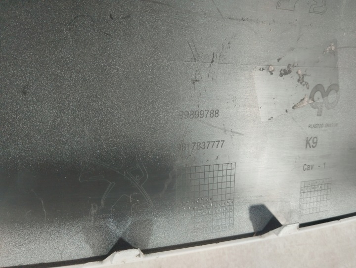 PEUGEOT RIFTER PARTENAIRE III CACHE MOULURE PARE-CHOCS AVANT 9817837777