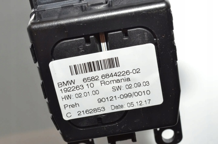 BMW OE 6820396