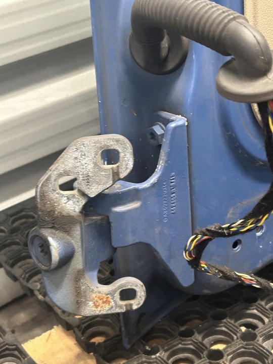 PORTES DROIT RÉTROVISEUR POUR RAMPE MERCEDES ACTROS MP4 A9607224309
