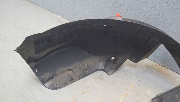 PASSAGE DE ROUE GAUCHE AVANT OPEL MERIVA A 93333175 (ND245)