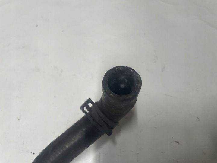 SEAT LEON (5F) FIL TUYAU RADIATEUR 5Q0122073AN 2018 1500CM3