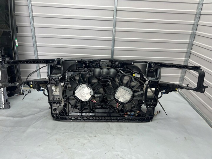 PANNEAU AVANT COMPLET RADIATEURS RENFORCEMENT AVANT AUDI S8 D4 4.0 TFSI