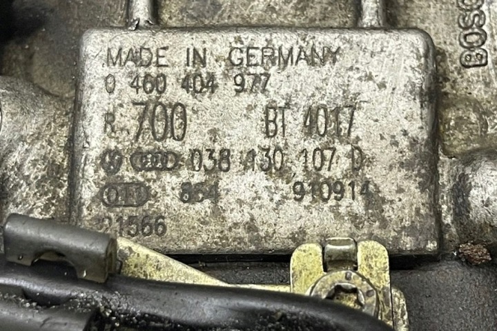 WYSOKOCISNIENIOWA POMPE CARBURANT VW GOLF IV (1J1) 038130107D 1.9L DIESEL