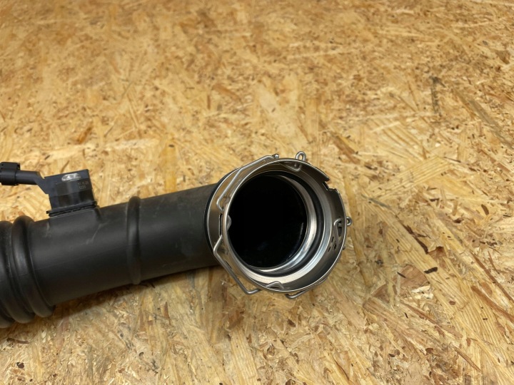 TUYAU TUYAU FIL AIR ÉCHANGEUR D'AIR DE SURALIMENTATION VOLVO XC40 II 32222069 2017-
