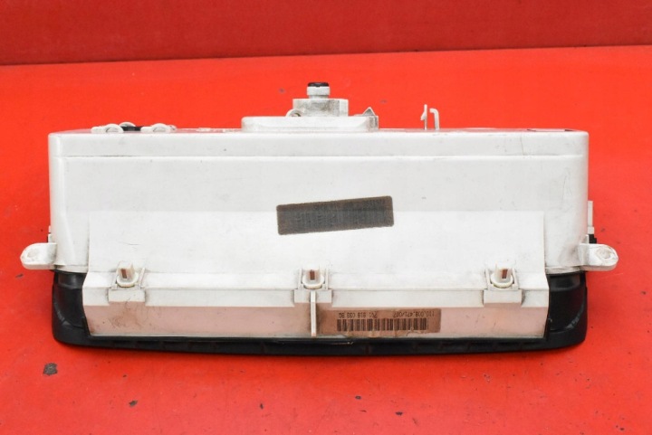 COMPTEUR TABLEAU DE BORD EUROPE 701919033BQ VW TRANSPORTER T4 2.4 D 78 KM 90-03