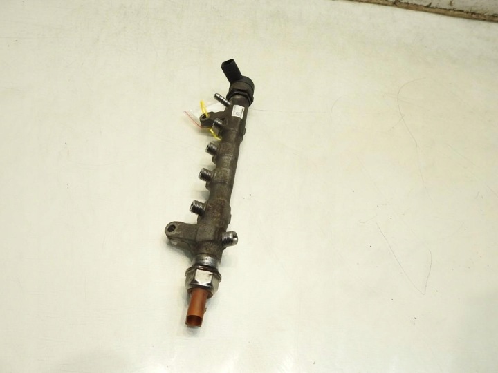 MOULURE INJECTION VW SHARAN II 2.0 TDI R03L125C