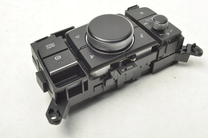 MAZDA 3 BP PANNEAU COMMANDE NAVIGATION BJGK66CM0B B0N666EP0