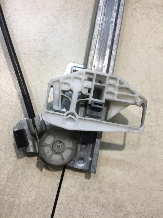 ÉLÉVATEUR VITRES DROIT AVANT PARTENAIRE I RESTYLAGE 0130821762