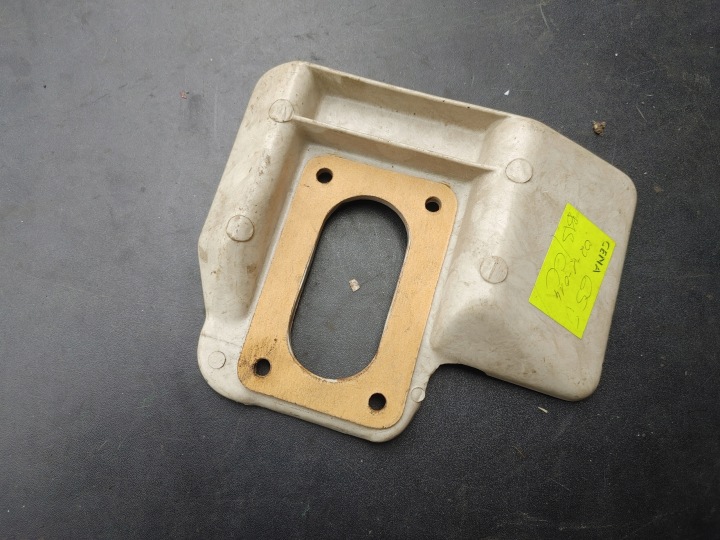 SUPPORT IZOLATORA CARBURATEUR FIAT 126P BIS FSO POLONEZ 7553898 NEUF PRL