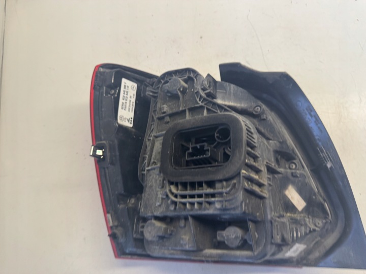 VW POLO 5 LIFT PHARE DROIT ARRIÈRE 6C0945096F