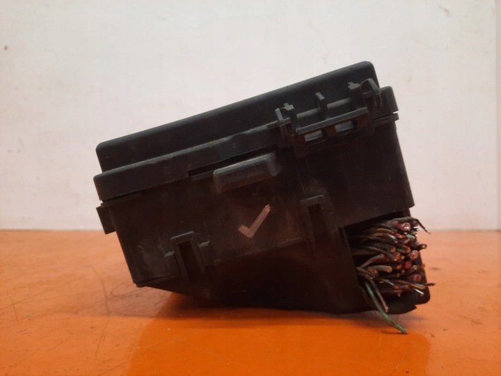 MAZDA 3 III BK 03-06 BOÎTE FUSIBLES BP4K66765
