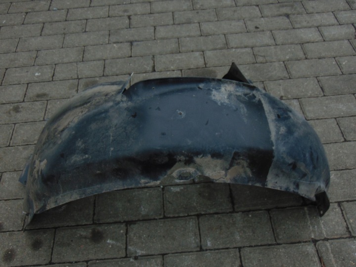 PASSAGE DE ROUE DROIT AVANT VW GOLF 5 V PLUS EUROPE