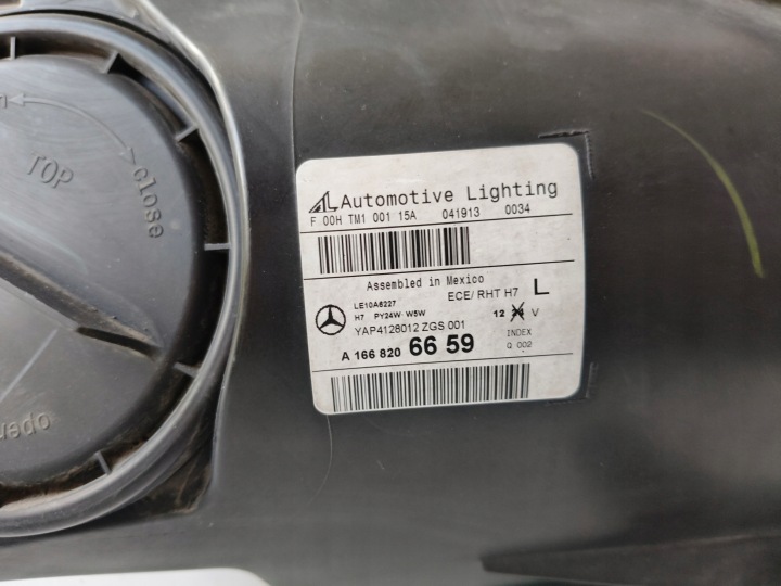 PHARE GAUCHE PROJECTEUR MERCEDES ML W166 11-