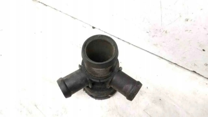 TUYAU REFROIDISSEMENT AUDI A4 AVANT (8ED, B7) 8K0122293B 1.97L DIESEL 2008