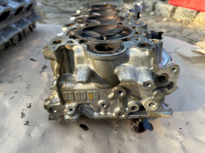 JPLA6090CA DROITE CULASSE AJ133 RANGE ROVER JAGUAR 550PS 508 X351 L405