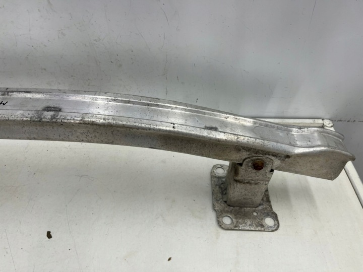 POUTRE PARE-CHOCS RENAULT MEGANE II 02-09R. AVANT RENFORCEMENT COURROIE AVANT
