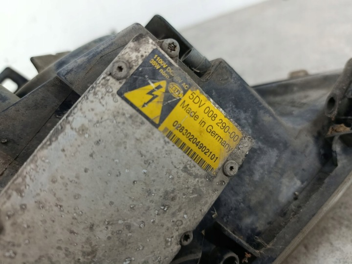 PHARE AVANT GAUCHE XÉNON MERCEDES-BENZ ML W163 223155-00 HELLA