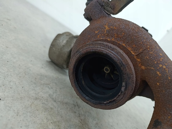TURBINE AVEC COLLECTEUR SEAT TOLEDO III 038253014G KKK 1.9 TDI
