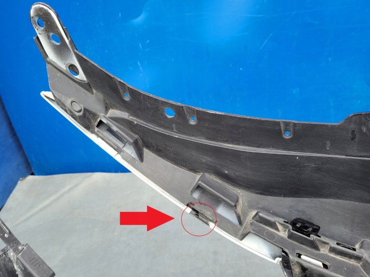 TOYOTA PROACE CITY 2019 19- USZTYWNIENIE CALANDRE GRILLE SUPÉRIEURE MOULURE PARE-CHOCS