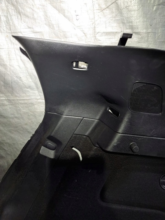 GARNITURE COUVERCLES DE COFFRE INFINITI QX30 17R
