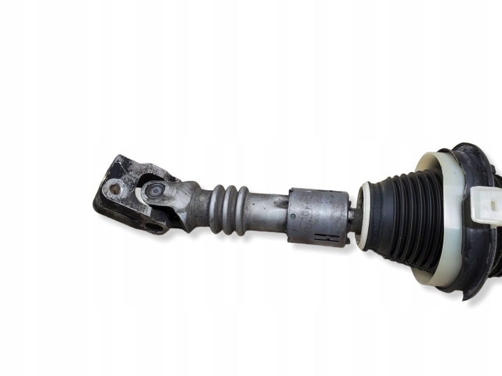 MERCEDES-BENZ C W205 A2054620478 CROISILLON COLONNES DIRECTION