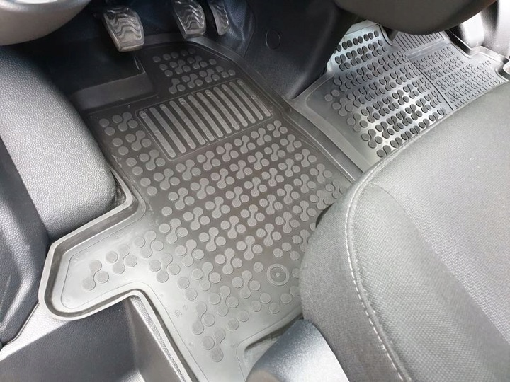 TAPIS VERS COUVERCLES DE COFFRE REZAW-PLAST KAUCZUK 232920