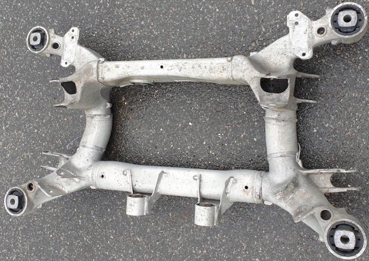 BERCEAU SUSPENSIONS ARRIÈRE CHÂSSIS POUTRE TRAVERSE BMW 6 E63 E64 OE