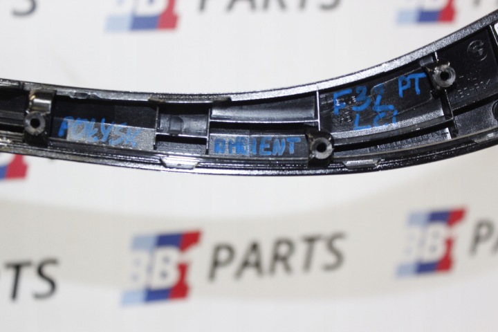 BMW F32 F82 MOULURE FLANC DROIT ARRIÈRE BRILLANT 7302762