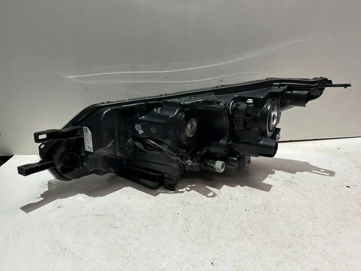 PROJECTEUR DROIT NISSAN QASHQAI J11