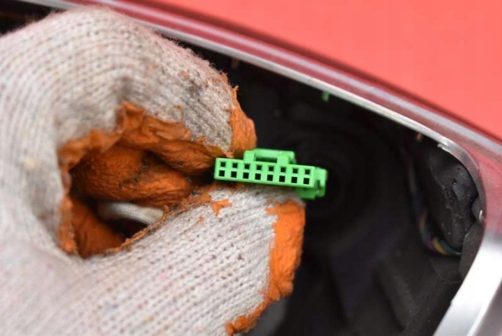VOLANT CUIR MULTIFONCTION P31271094 VOLVO XC70 2 II 07-13