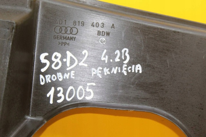 DOUBLURE DE PASSAGE DE ROUE AUDI A8 S8 D2 4D1819403A NR13005