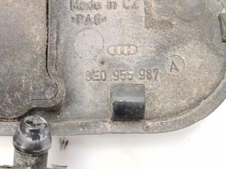 LAVE-GLACE AVANT VITRES AUDI A6 AVANT (4B5, C5) 8E0955988A 2.5L DIESEL