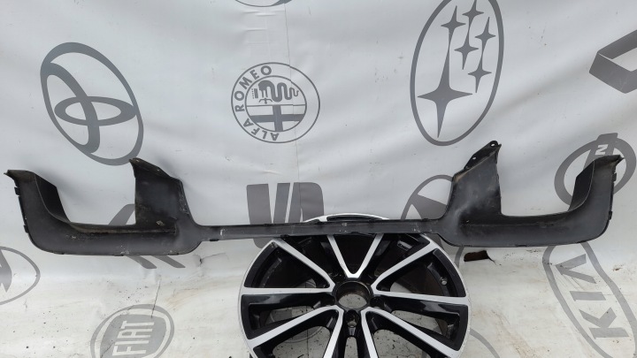 BMW M5 F10 DOUBLURE SPOILER ARRIÈRE ARRIÈRE 51127906323