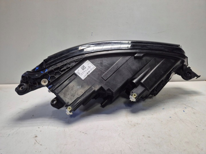ENDOMMAGÉE SKODA KODIAQ GAUCHE PHARE AVANT COMPLET LED 566941015E