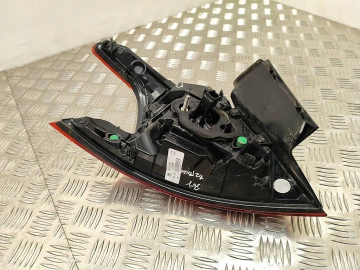 PHARE ARRIÈRE DROITE 9677817580 PEUGEOT 308 II HAYON
