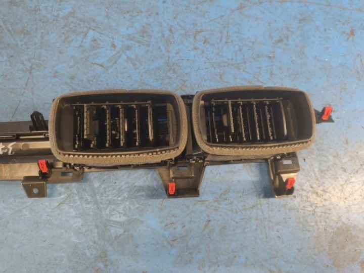 GRILLE CONDUIT D'AIR CENTRALE TABLEAU DE BORD INSTRUMENTATION 55472-52180 LEXUS LBX 23-
