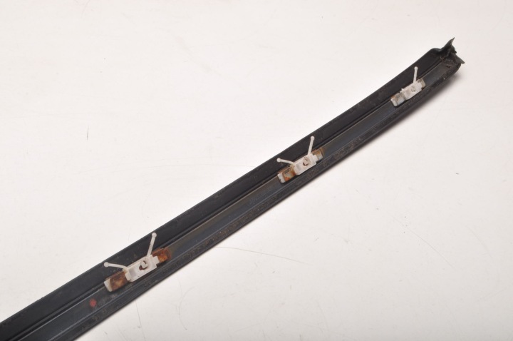 VOLVO XC60 I MOULURE VITRES AVANT AVANT 498-46 30784797