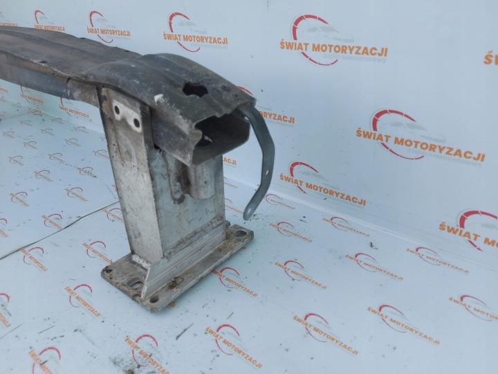 AUDI A4 B8 IV 2.0 TDI 09R POUTRE RENFORCEMENT PARE-CHOCS AVANT 8K0807113D