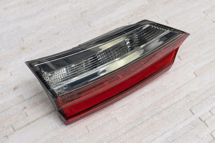 TOYOTA COROLLA E16 PHARE COUVERCLES DE COFFRE LED GAUCHE 8159002A20