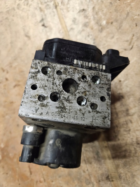 MERCEDES E W210 0044314812 POMPE ABS DE FREIN