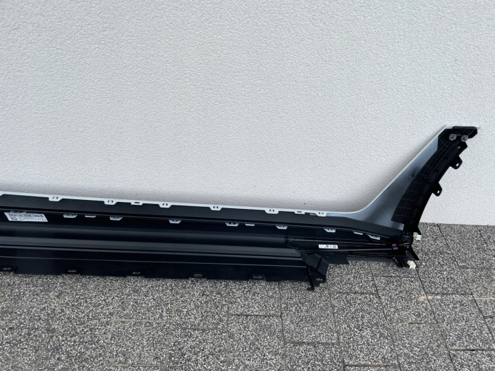 BMW G26 MOULURE SEUIL GAUCHE MODULE 8737087