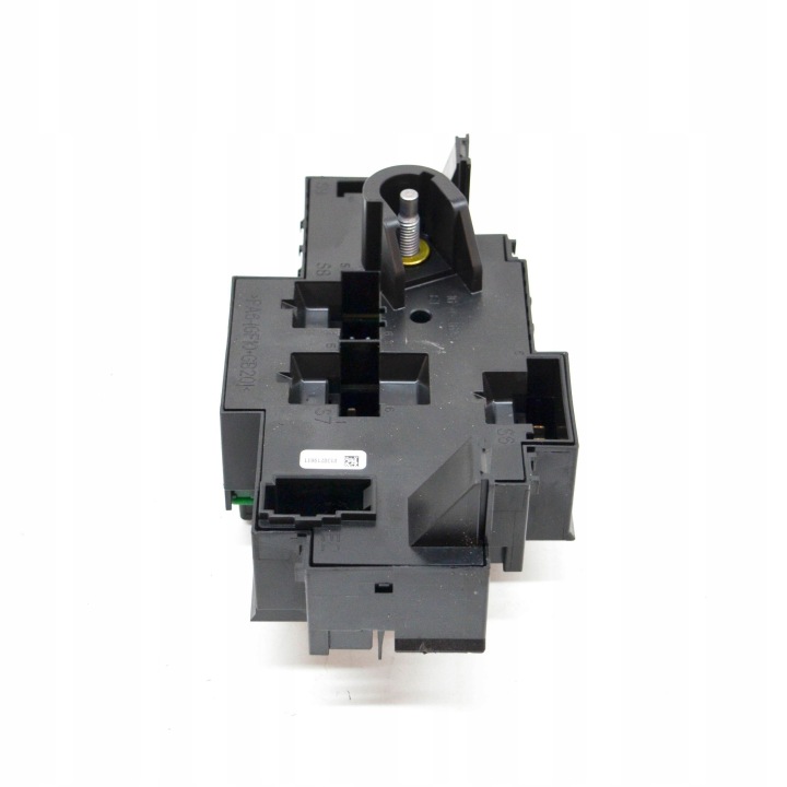 MERCEDES-BENZ C W205 2016 CHÂSSIS MODULE FUSIBLES
